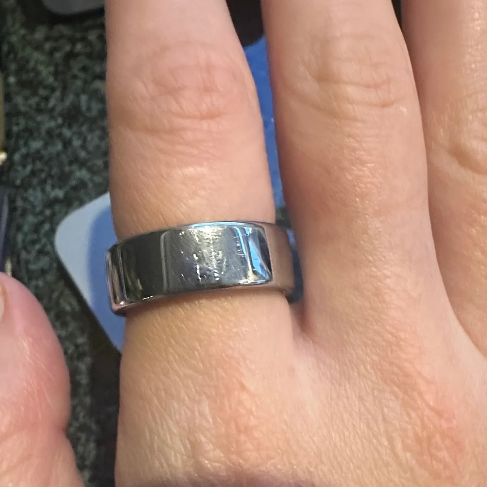 Oura Ring 4 - Silver